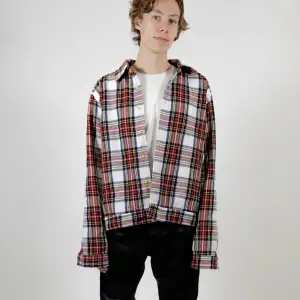 Deema cropped flannel. Ord pris: 1100kr. Oanvänd, och kommer inte till använding.