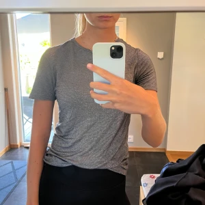 Glitter tröja  - Glitter tshirt storlek S😍