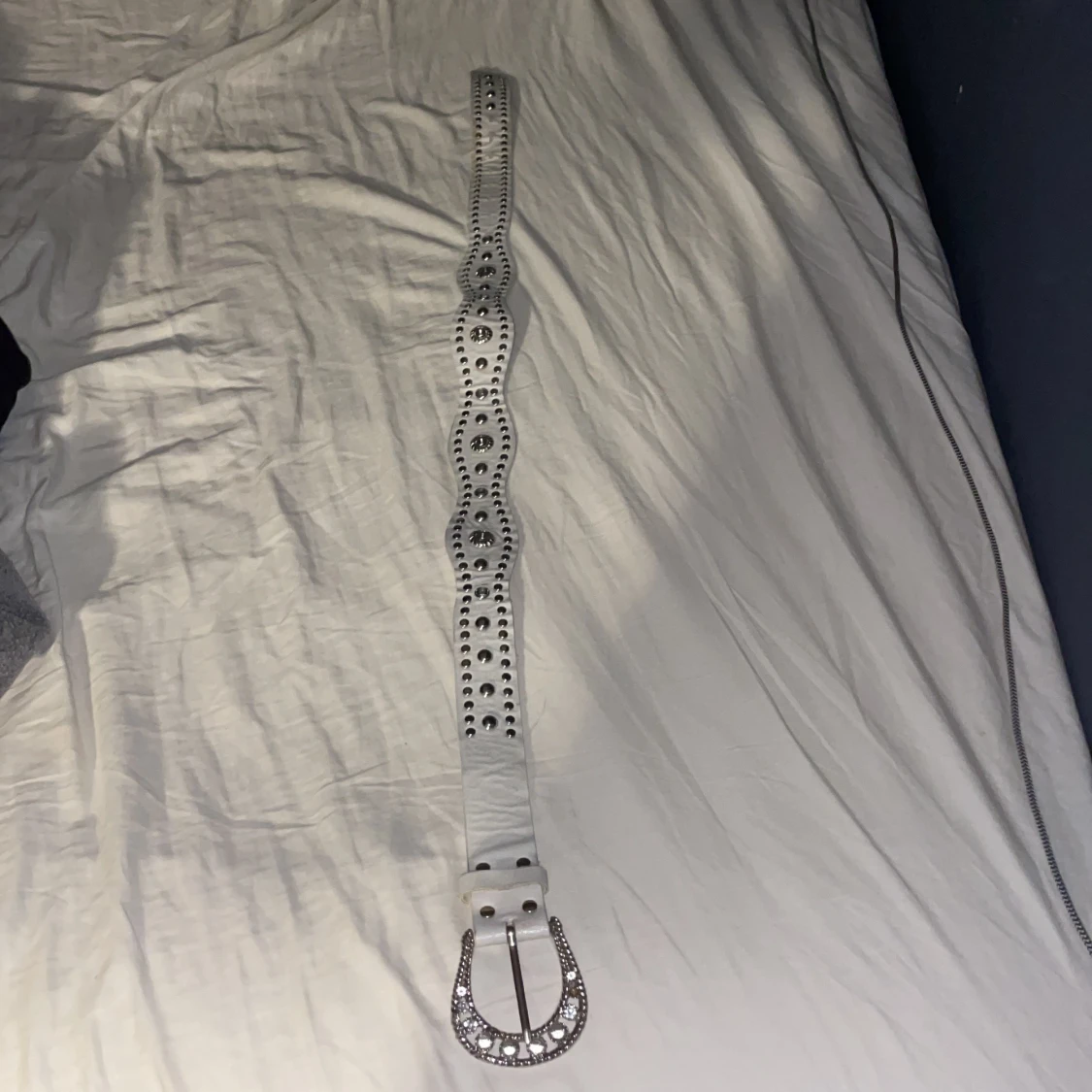 White belt with jewelry - 90