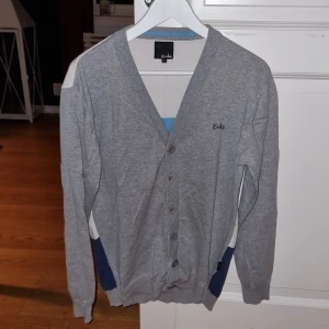 Kofta - Kofta retrostil. Stor, skön och mysig