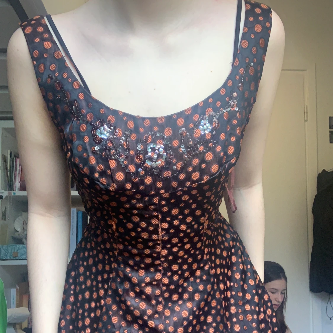 Vintage svart/orange klänning  - 90