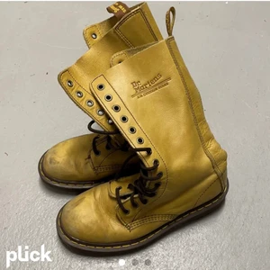 söker gula Dr. Martens - Söker gula Dr. Martens (bilderna är lånade!)