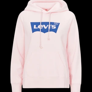 Levi's hoodie - Ljus rosa hoodie med blått levi's tryck. Säljer pga att jag inte passar i rosa, men skulle vara fint på nån annan. 😊pris går o diskutera, kom privat för mera bilder🥰