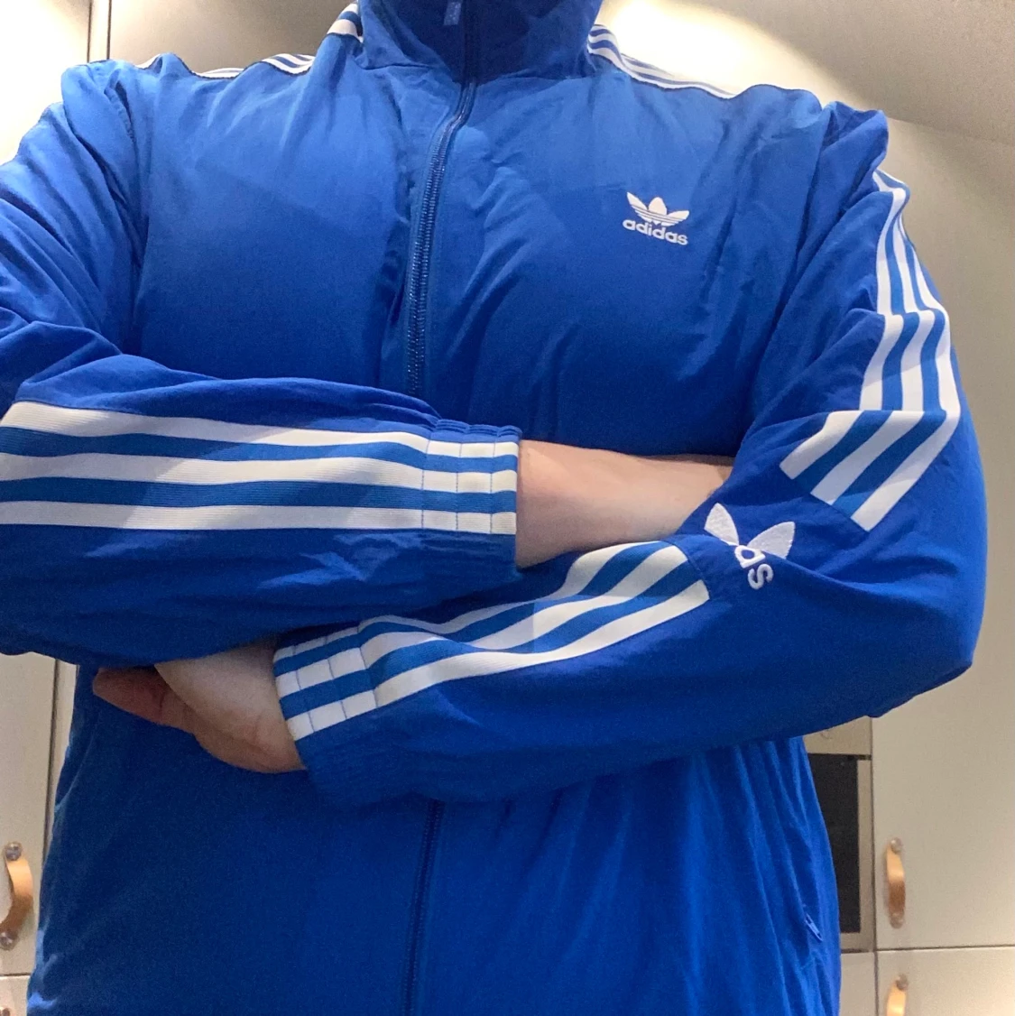 Adidas blå jacka 38