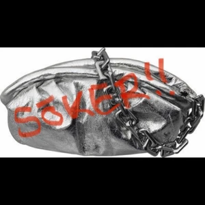 Nunoo väska - Söker denna väskan ifrån nunoo, om ngn är villig att sälja den väska till mig så kan ni gärna meddela mig 💓