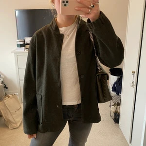 Jacka  - Vårjacka från a day’s march i storlek s (herr) så snygg, men har för många jackor så den används ej🥺❤️