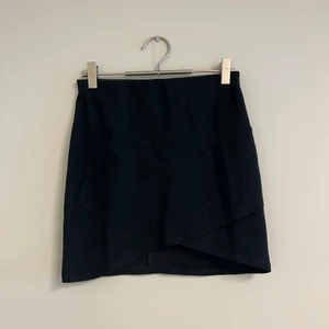 Kjol - Själjer denna fina kjol från Cubus, storlek 146/152 men passar mig som är en storlek xs-s