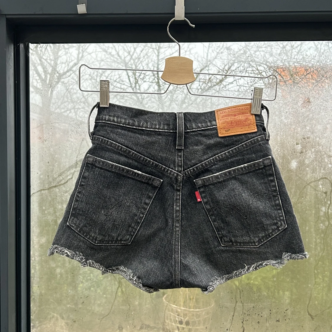 Svarta Levis shorts 