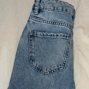 Mid waist jeans - Mid waist jeans köpta från Gina. Tryck inte på köp nu! Pris går alltid att diskutera. Nypris 350