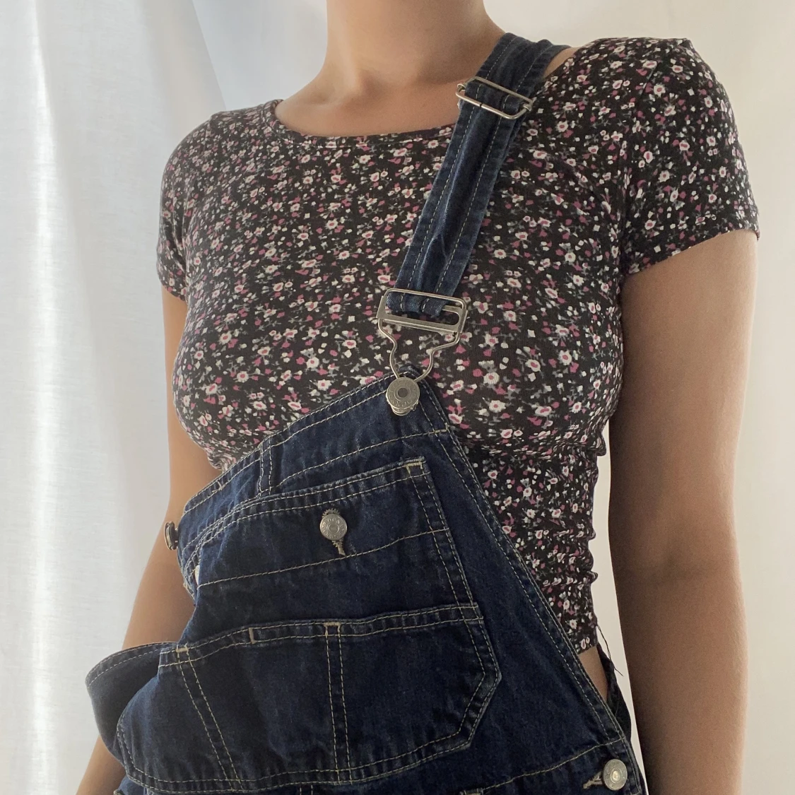 Blommig croptop från Bik Bok