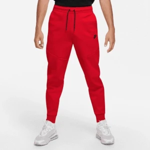 Nike tech fleece byxor strl xs - Säljer ett par byxor eftersom den var för småa. Helt nya aldrig använt dem