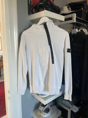 Stone island hoodie  - En fin stone island hoodie! Cond 7/10