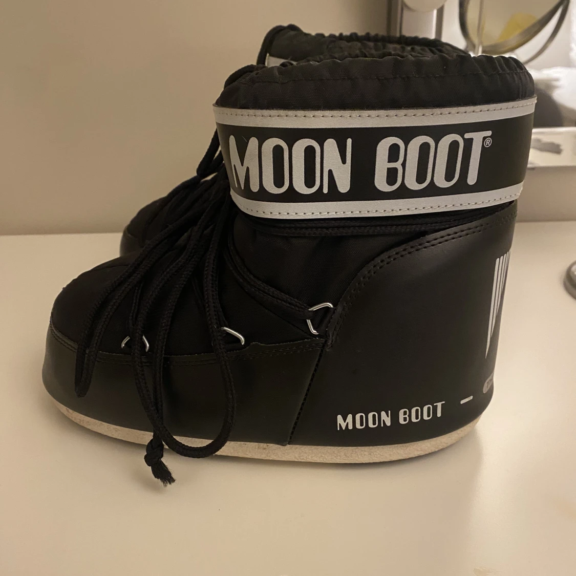 moonboots  - 90