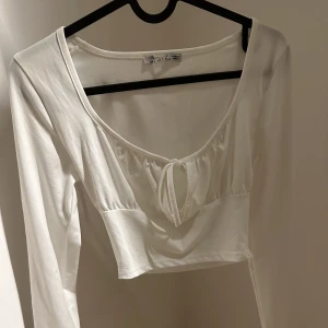 Toppar - Säljer två superfina toppar som är köpta i Turkiet, aldrig använt. 100kr för båda eller 50kr styck.💕