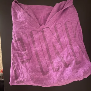 Victoria secret Pink tröja  - Söt Tröja från Pink, fler bilder privat💕