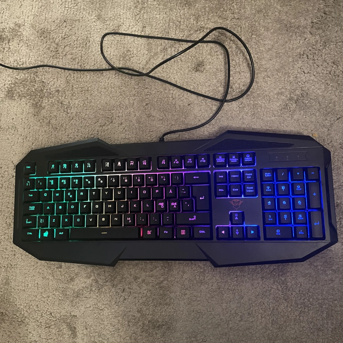 Avonn tangentbord med färger 