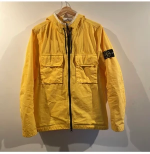 Stone island 40 års Jubileum  - Säljer nu min stone jacka då färgen inte faller mig i smaken kvitto osv finns kvar 