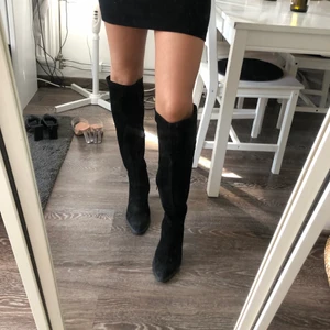 Stövlar - Stövlar från zara Storlek 37 Står ej för frakten