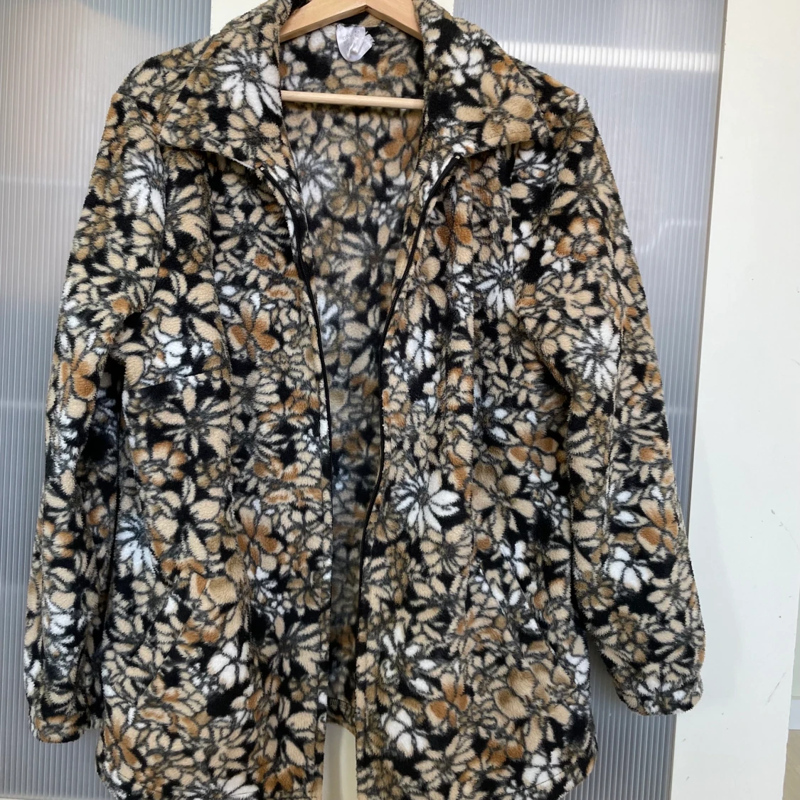 Blommig fleecejacka - 90