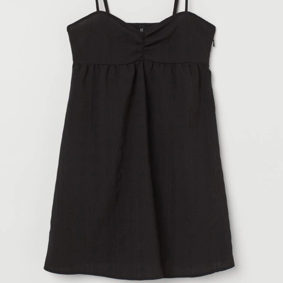 Svart klänning h&m - 90