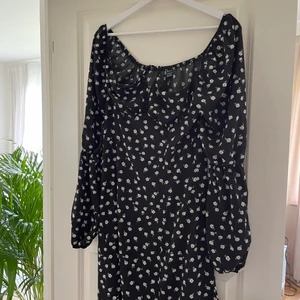 Klänning ifrån SHEIN  - Aldrig använd 