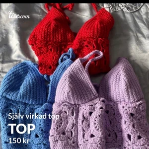 Top - Virkade toppar jag gjort själv🥷🏿🕺🏾 Finns i många olika färger och storlekar och man kan även beställa valfri färg och storlek utöver vad som finns på bilderna!😁💕