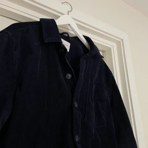 overshirt i manchester - Manchesterjacka av märket ”These Glory Days” köpt på volt. Använd ett fåtal gånger, så gott som ny. 