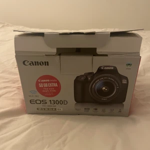 Canon EOS 1300D - Canon systemkamera. Helt Oanvänd, har bara öppnat förpackningen. Allt tillkommer. 