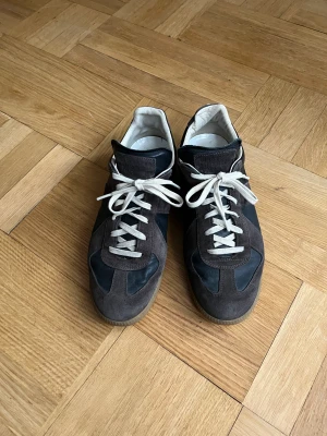 Margiela GATs - Klassisk dojja i premiumutförande. Komfort och material på topp. Använda men tokmycket liv kvar. Retail typ 5k