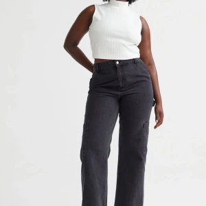 Cargobyxor - Cargobyxor från H&M i strl. 36, nästintill oanvända så är i nyskick!🙌