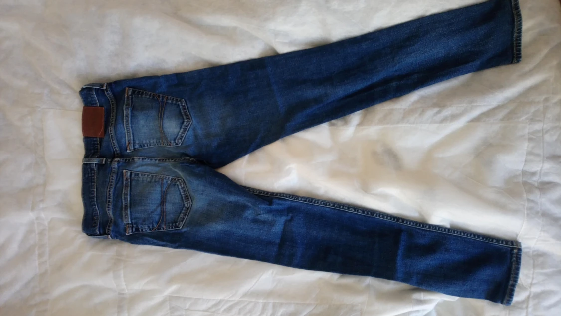 Hollister jeans i nyskick! - 90