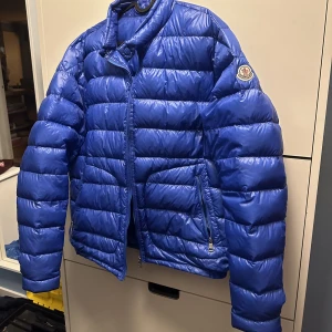 Moncler Acorus  - Moncler Acorus   Storlek 4 M/L Skick 8/10
