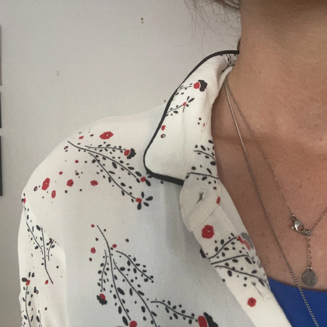 Mjuk blus med mönster - 91