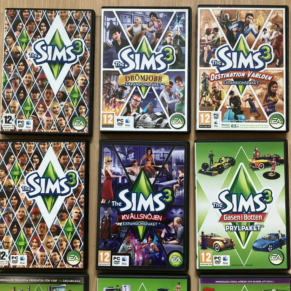 Säljer vår samling av Sims 3 med olika expansionspaketet samt prylpaket🌟allt är fungerande och i fint skick! 40kr st. Övrigt.