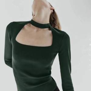 Knit choker top Zara grön, storlek S, 150kr