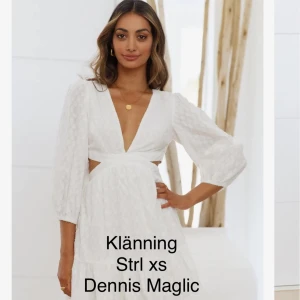 Klänning  - Superfin klänning från Dennis Maglic.  Endast använd vid 1 tillfälle, antydan till fläck på tyget i ryggen, men på undertyg så syns en.  Kan skicka bild vid undran 