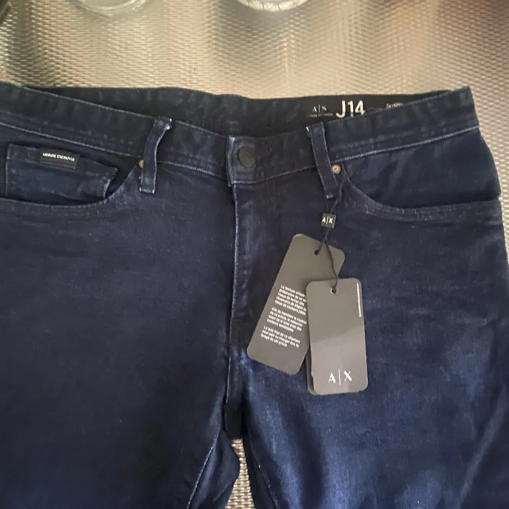 Armani exchange jeans J14 Helt nya . Jeans & Byxor.