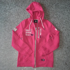 Nautic xprnc hoodie i stl 38. - Oanvänd hoodie i stl M.