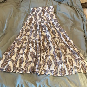 Lång hippie kjol  - Ok skick