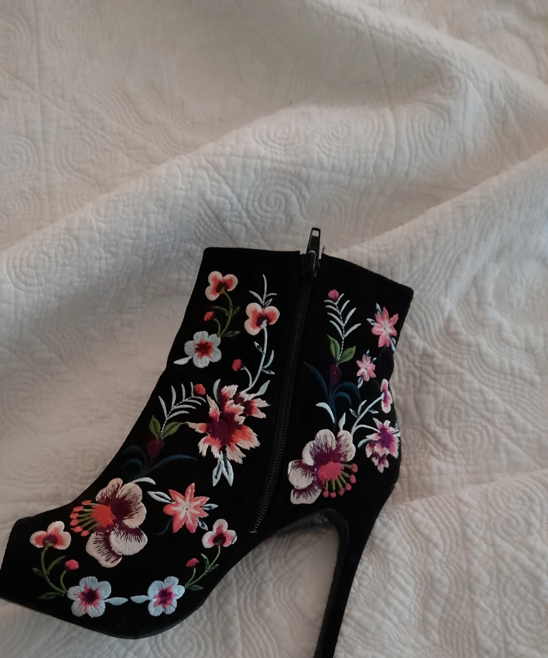 Desigual skor/stövlett i stl 40 - 90