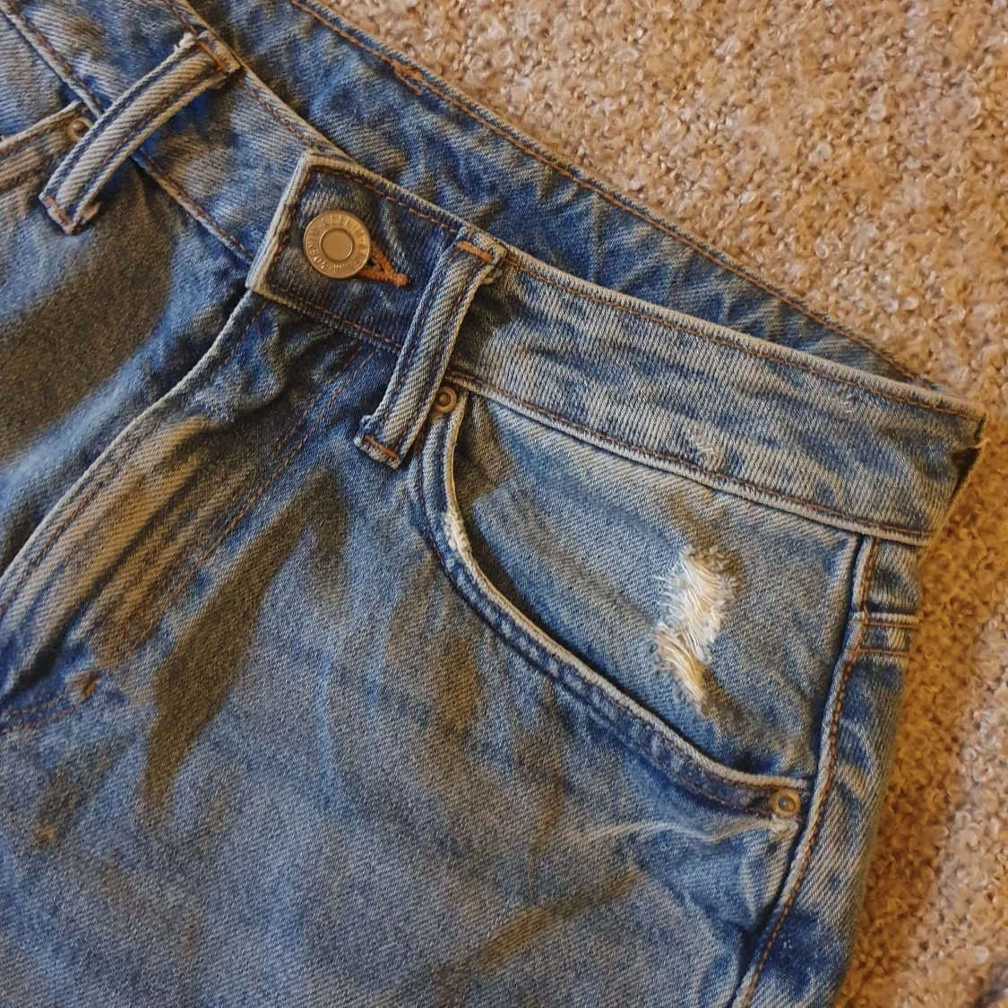 Högmidjad jeanskjol  - 91