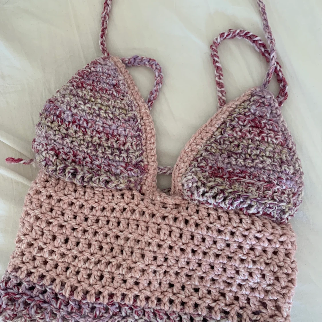 Virkad topp i fluffigt garn - 91