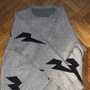 Grå blixt tröja - Grå blixt tröja