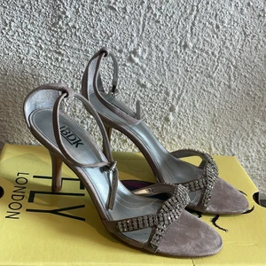 BDK klackskor  - Välanvända BDK klackskor i storlek 38.