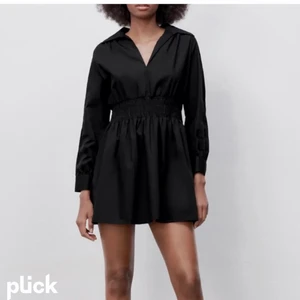 Zara klänning - Funderar på att sälja min fina zara klänning då den inte kommer till mycket användning längre❤️ mycket fint skick