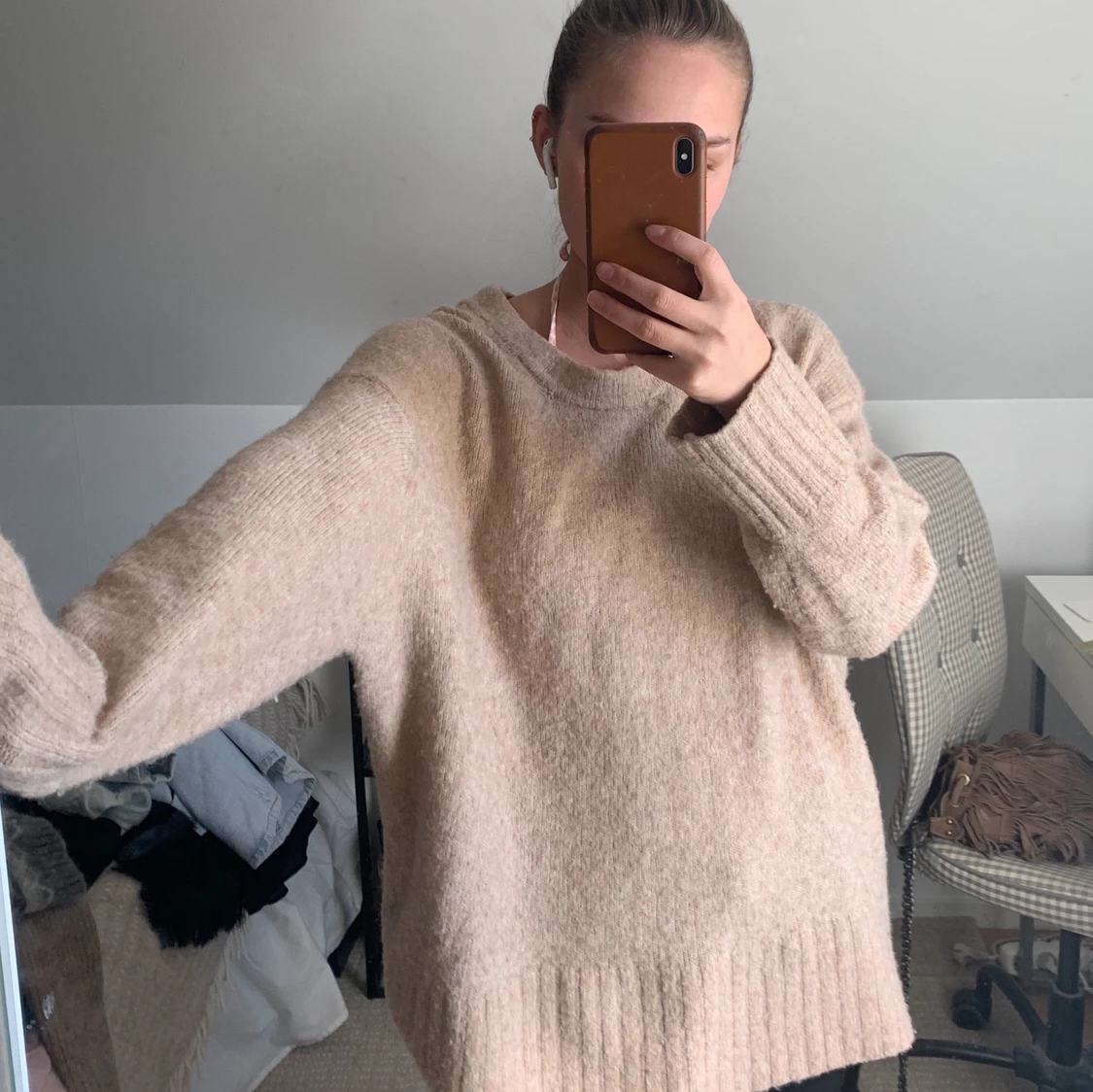 Stickad beige tröja - 90