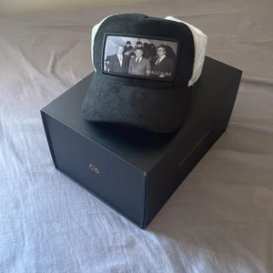 Maggiore  - Extremt fin maggiore keps inga skador eller liknade. Skick 8/10 Utropspris 850kr 