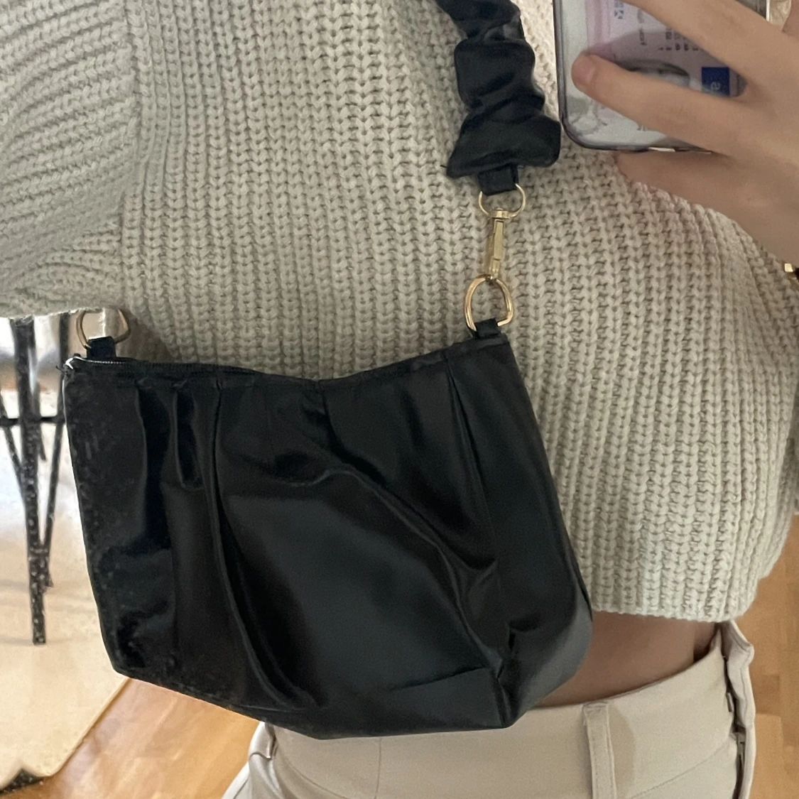 Svart liten väska  - 91