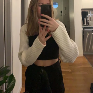 Ribbad bolero - Så fin bolero från hm!☺️ går att styla på flera sätt