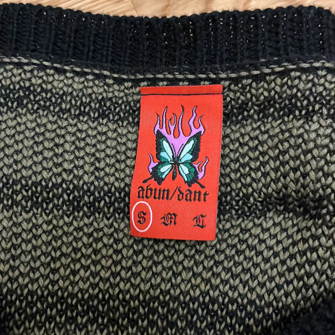 Abundant stickad hoddie - 91